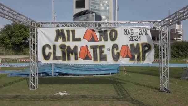 이탈리아 밀라노 2021 청소년 금요일 변화와 온난화에 반대하는 Greta Thunberg — 비디오