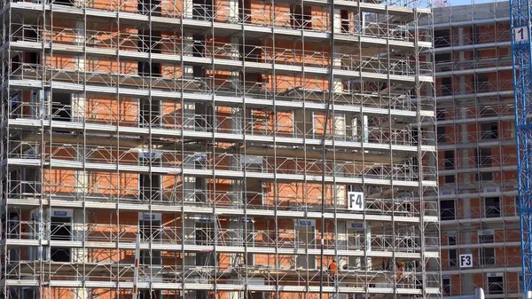 建設クレーンや建物の眺め — ストック写真