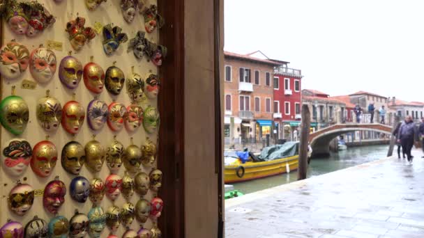 Europe Italy Murano November 2021 Souvenirs Shape Carnival Masks Typical — стоковое видео