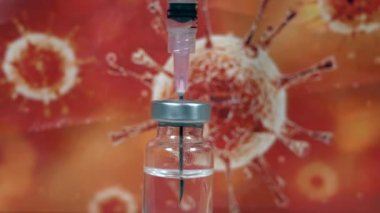 Covid-19 Coronavirus salgınına karşı aşı logosu olmayan sıradan bir şişe. Doktor aşıyı şırınga vajinasına koydu. 