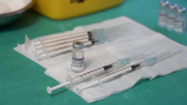 Європа Італія Мілан Грудень 2021 Вакцинація Проти Епідемії Коронавірусу Вакциною — стокове відео