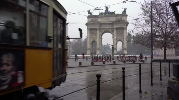 Снег Милане Декабре Arco Della Pace Арка Мира Достопримечательности Достопримечательности — стоковое видео