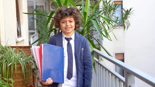 Siebenjähriger Junge Auf Dem Weg Zur Schule Grundschüler Uniform Lächelnder — Stockfoto