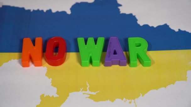 러시아 우크라 사이의 에서의 대전을 두려워하고 로고를 붙이지 — 비디오