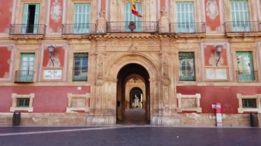 Avrupa, İspanya, Murcia Mart 2022 - Şehir merkezindeki Casa Konut Sarayı