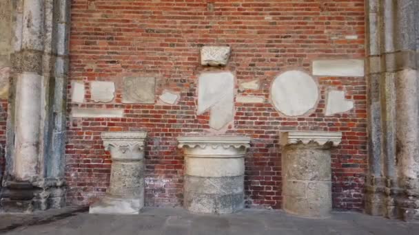 Trouvailles Archéologiques Époque Gréco Romaine Avec Des Colonnes Des Chapiteaux — Video