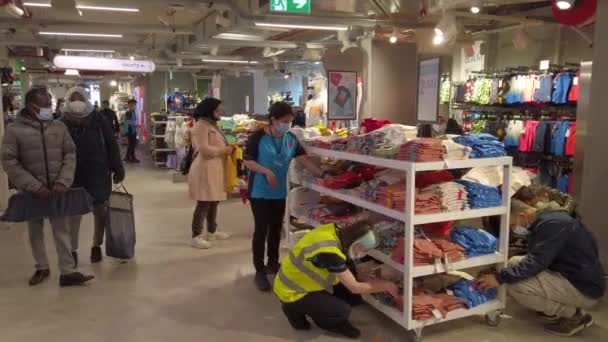 Europa Itália Milão Abril 2022 Nova Loja Abertura Primark Centro — Vídeo de Stock