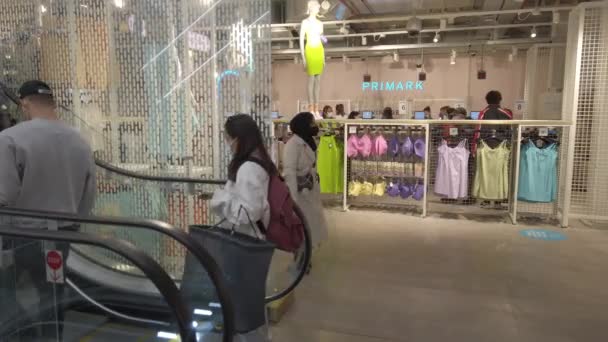 Europe Italy Milan April 2022 New Opening Store Primark Downtown — Stock Video