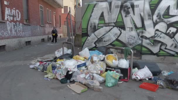 Europa Italien Milano Januari 2021 Deponering Olagligt Avfall Staden Kartonger — Stockvideo