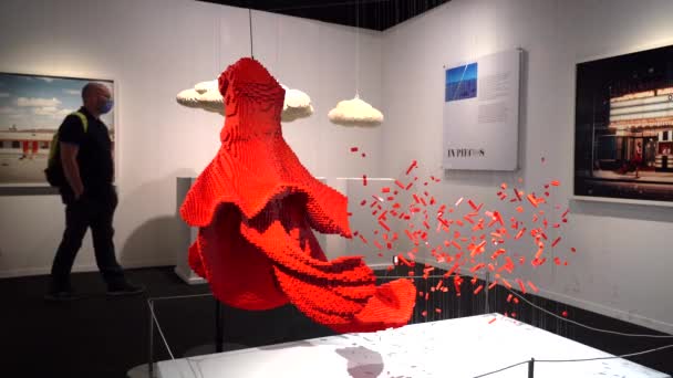 意大利米兰 2022年4月 美国艺术家内森 莱戈雕塑的新乐高博览会 砖块博览会艺术 — 图库视频影像