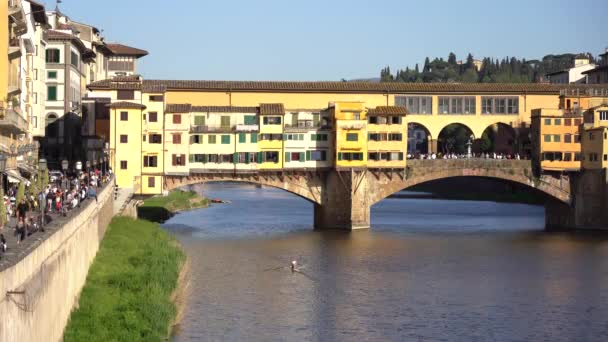 Europe Italy Florence 2022 Historic Ponte Vecchio Bridge Arno River — Stock Video