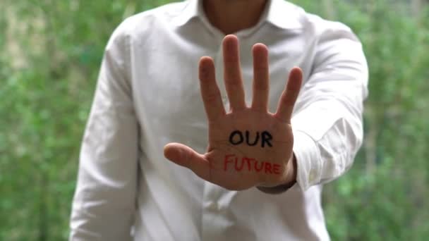 Człowiek Pisaniem Rękach Naszych Rękach Jest Przyszłość Liternictwo Poczucie Własnej — Wideo stockowe
