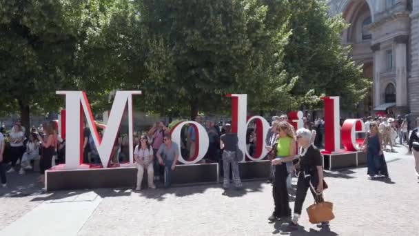 Avrupa Talya Milan Nisan 2022 Salone Del Mobile Expo Mobilya — Stok video