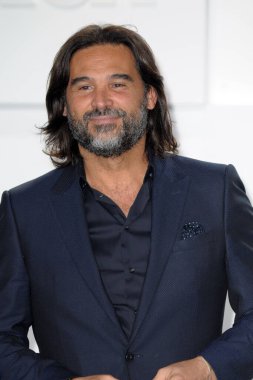 Milan - Rai 2022 / 2023 Sunum Programı Lele Adani