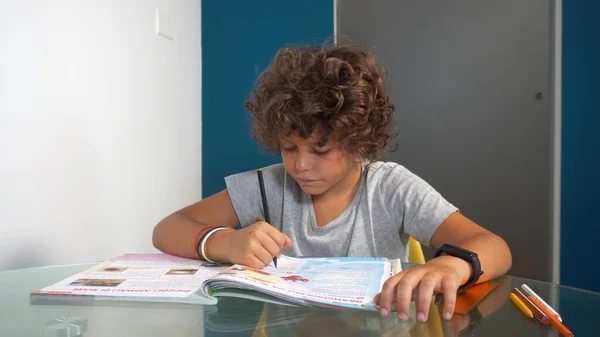 Year Old Boy Child Does Elementary School Homework Summer Home — Stockfoto