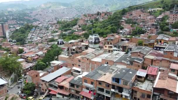 Medellin Colombie Drone Vue Aérienne Des Bidonvilles Comuna Favela Autrefois — Video
