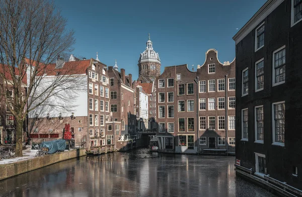 Amsterdam Nizozemsko Února 2021 Pohled Baziliku Mikuláše Amsterdamu — Stock fotografie
