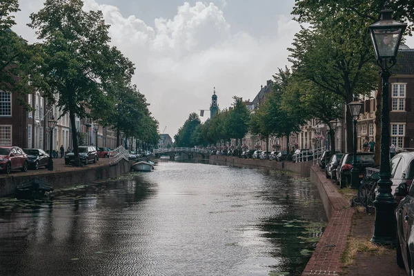 Canal Leiden Nizozemsko Městská Letní Krajina — Stock fotografie