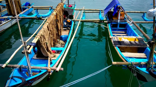 Tamperan Pacitan Indonesien November 2021 Vackra Fiskebåtar Vid Stranden Teleng — Stockfoto