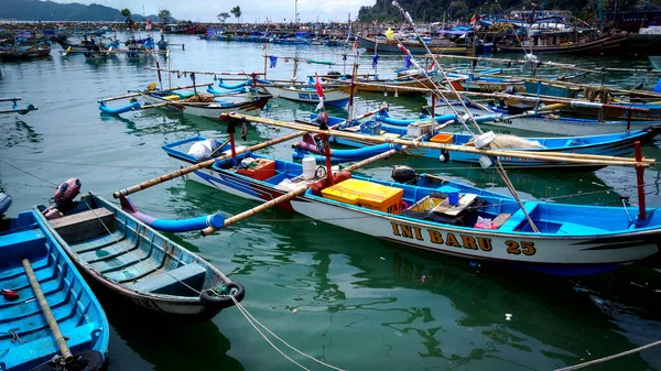 Tamperan Pacitan Indonesia November 2021 Activities Beautifull Fishing Boats Leaning — Stock Photo, Image