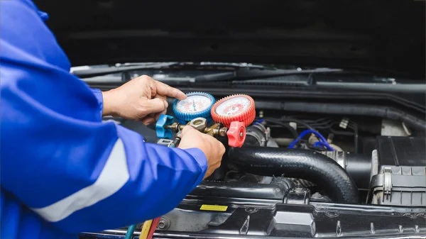 Servicio Comprobación Del Aire Acondicionado Del Coche Detección Fugas Llenado —  Fotos de Stock