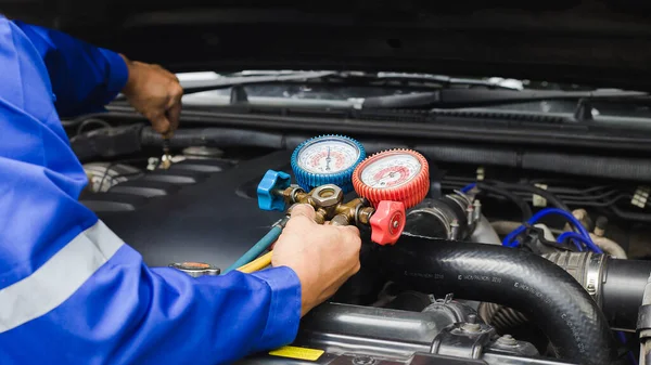 Servicio Comprobación Del Aire Acondicionado Del Coche Detección Fugas Llenado —  Fotos de Stock