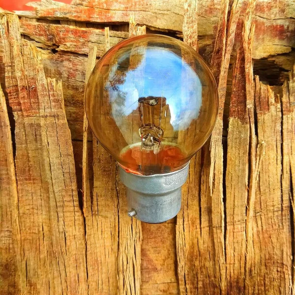 Old Wooden Table Electric Bulb — Stock Photo, Image