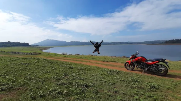 Man Jumping Way — Fotografia de Stock