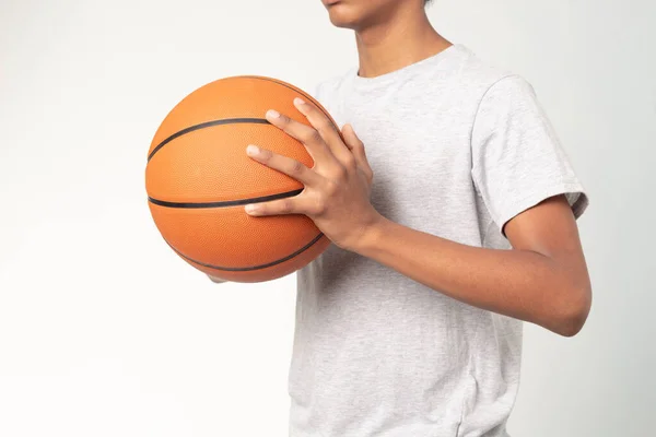 Africké Americké Dospívající Chlapec Basketbal Kurtu — Stock fotografie