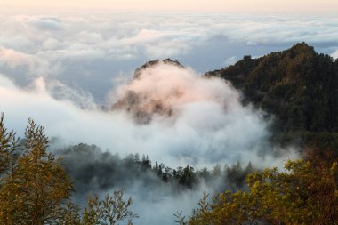 Dağlardaki bulutların üzerinde, Santo Antao, Cape Verde