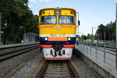 Sigulda, Letonya - 15.08.2021 Riga, Rigas Vagonbuves Rupnica Treni