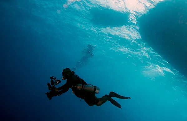 Dykare Utforska Undervattensvärlden Röda Havet Egypten — Stockfoto