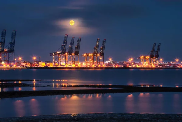 Der Hafen Von Felixstowe Ist Das Verkehrsreichste Containerterminal Großbritanniens — Stockfoto