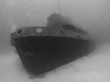 Malta Cirkewwa 'daki MV Rozi römorkörünün enkazı.
