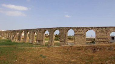 Kıbrıs Rum Kesimi 'nin Larnaca kentindeki Kamares Aqueduct kentinin 4k video görüntüleri