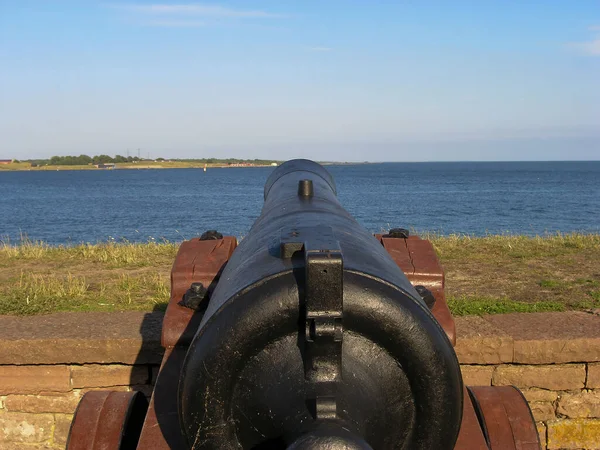 Old Cannon Pointing Out Baltic Sea Coast Karlskrona Sweden — Stockfoto