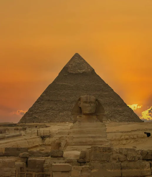 Ηλιοβασίλεμα Των Πυραμίδων Της Γκίζας Κοντά Στο Κάιρο Αίγυπτος — Φωτογραφία Αρχείου