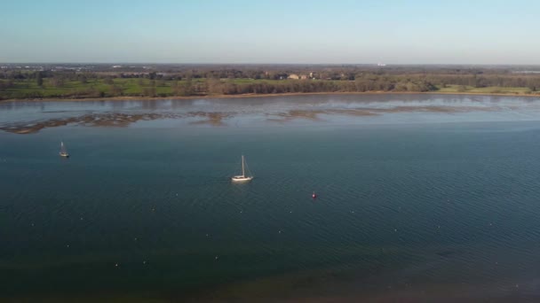 Drönarbilder Floden Orwell Nära Pin Mill Suffolk Storbritannien — Stockvideo