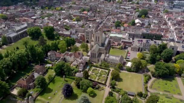 英国萨福克伯雷圣埃德蒙兹圣埃德蒙斯伯里大教堂的4K视频镜头 — 图库视频影像