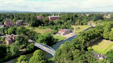 4k video of the Kingsland Bridge spanning the River Severn in Shrewsbury, Shropshire, UK