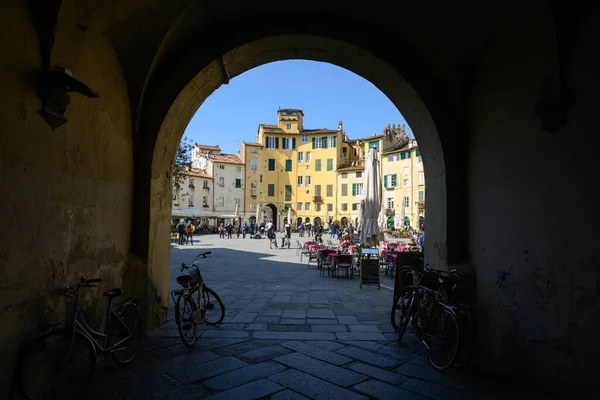 Lucca Março 2022 Itália Praça Característica Anfiteatro Localizado Centro Histórico — Fotografia de Stock