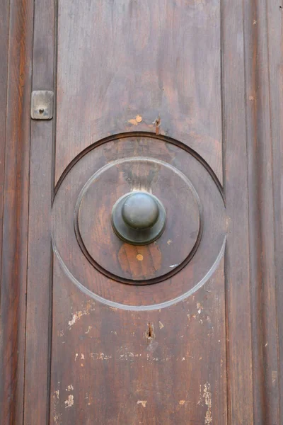 Ancient Solid Wood Doors Hand Carved Decorations Local Artists Splendid — Stock Photo, Image