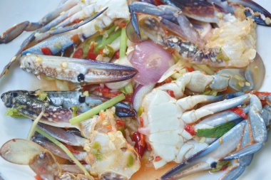  Tayland baharatlı deniz ürünleri soslu yengeç turşusu.