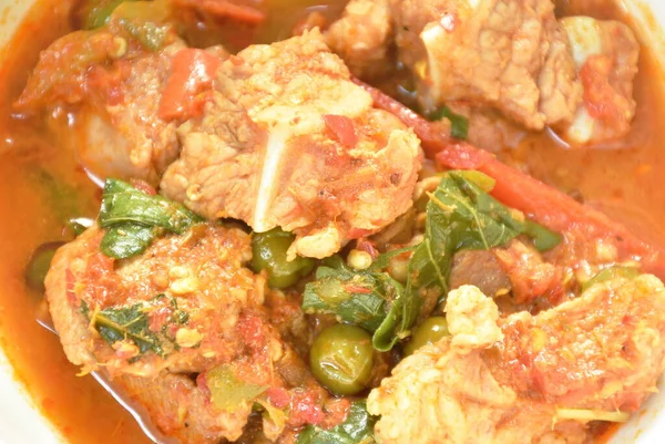 Spicy Fried Pork Bone Tendon Coconut Milk Curry Bowl Lettuce — Stock Photo, Image