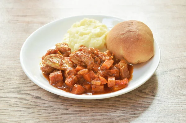 Pork Goulash Soup Hungarian Food Mashed Potato Bread Plate — Stock Photo, Image