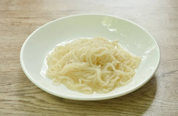 Dry Vietnamese Rice Noodles Pho Soup Plate — ストック写真