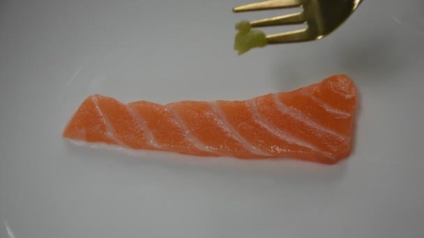 Fresh Slice Salmon Sashimi Japanese Food Dressing Wasabi Shoyu Soy — ストック動画