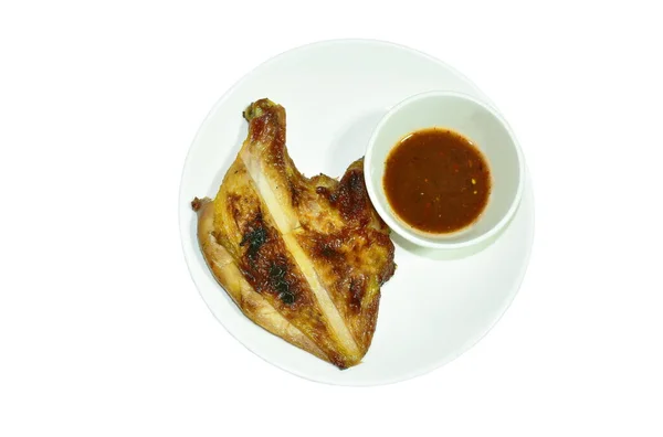 Frango Grelhado Apertado Placa Mergulhando Com Molho Picante Pastelaria Branca — Fotografia de Stock