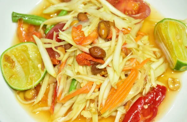 Som Tum Thai Spicy Green Papaya Salad Dish White Background — 图库照片