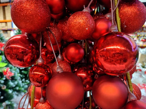 Rode Globes Voor Kerstboom Decoraties — Stockfoto